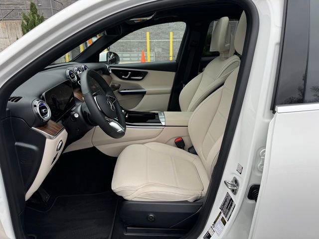 Used 2026 Mercedes-Benz GLC 300 4MATIC image 11