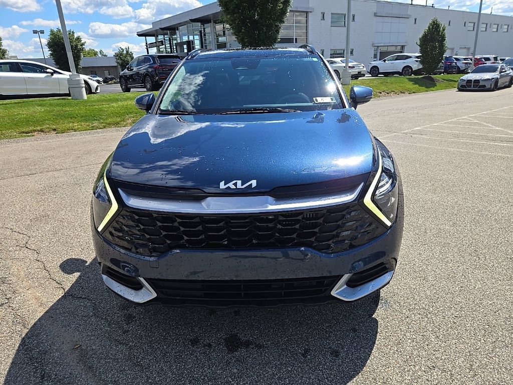 Certified 2023 Kia Sportage EX w/ EX Premium Package AWD/4WD image 12