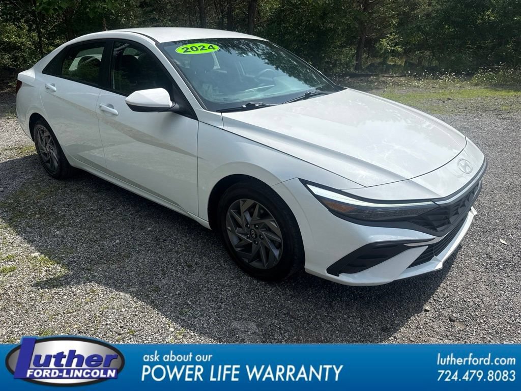 Used 2024 Hyundai Elantra SEL FWD image 1
