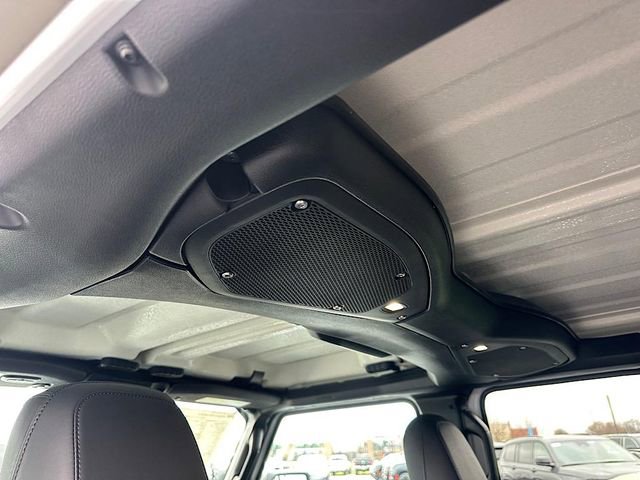 New 2026 Jeep Wrangler Unlimited Rubicon w/ Xtreme 35 Tire Package image 24