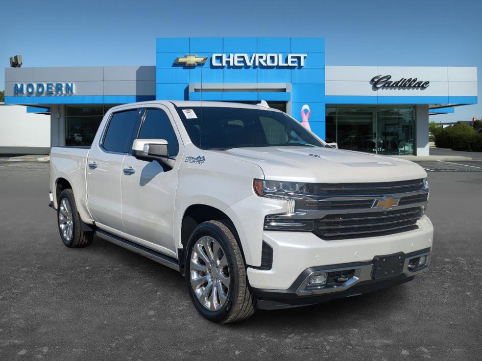 Used 2022 Chevrolet Silverado 1500 High Country w/ Technology Package image 3
