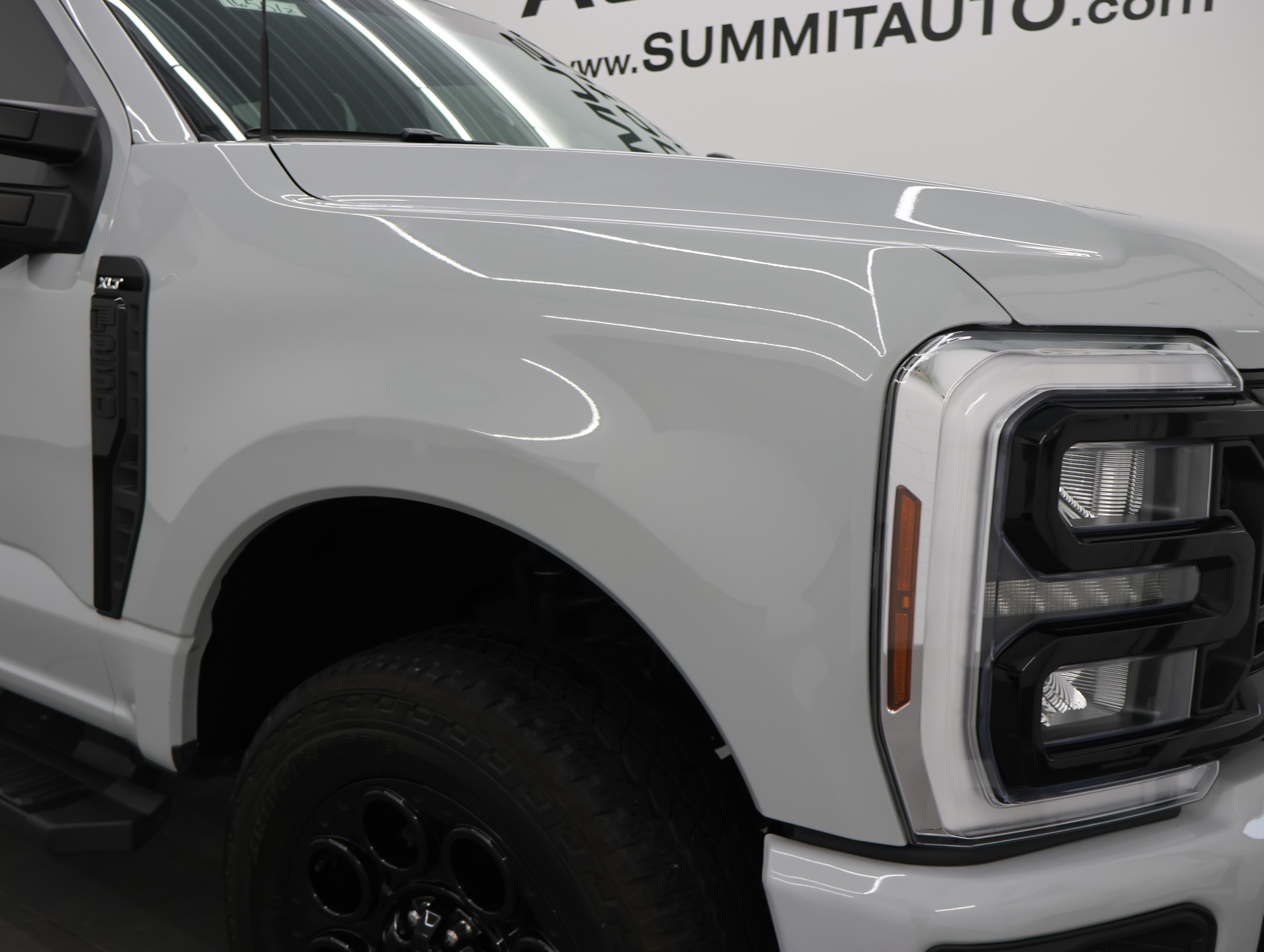 Used 2025 Ford F250 XLT w/ Black Appearance Package AWD/4WD image 26