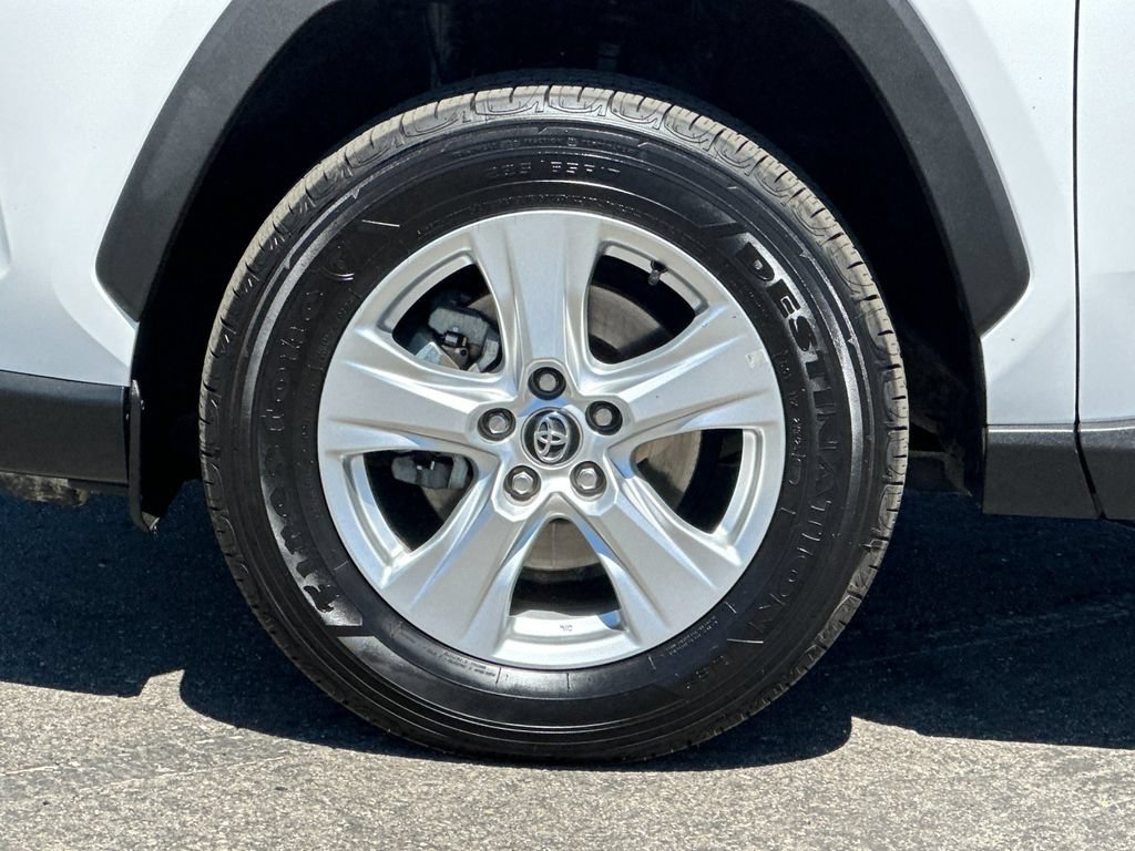 Used 2021 Toyota RAV4 XLE w/ Carpet Mat Package (TMS) FWD image 24