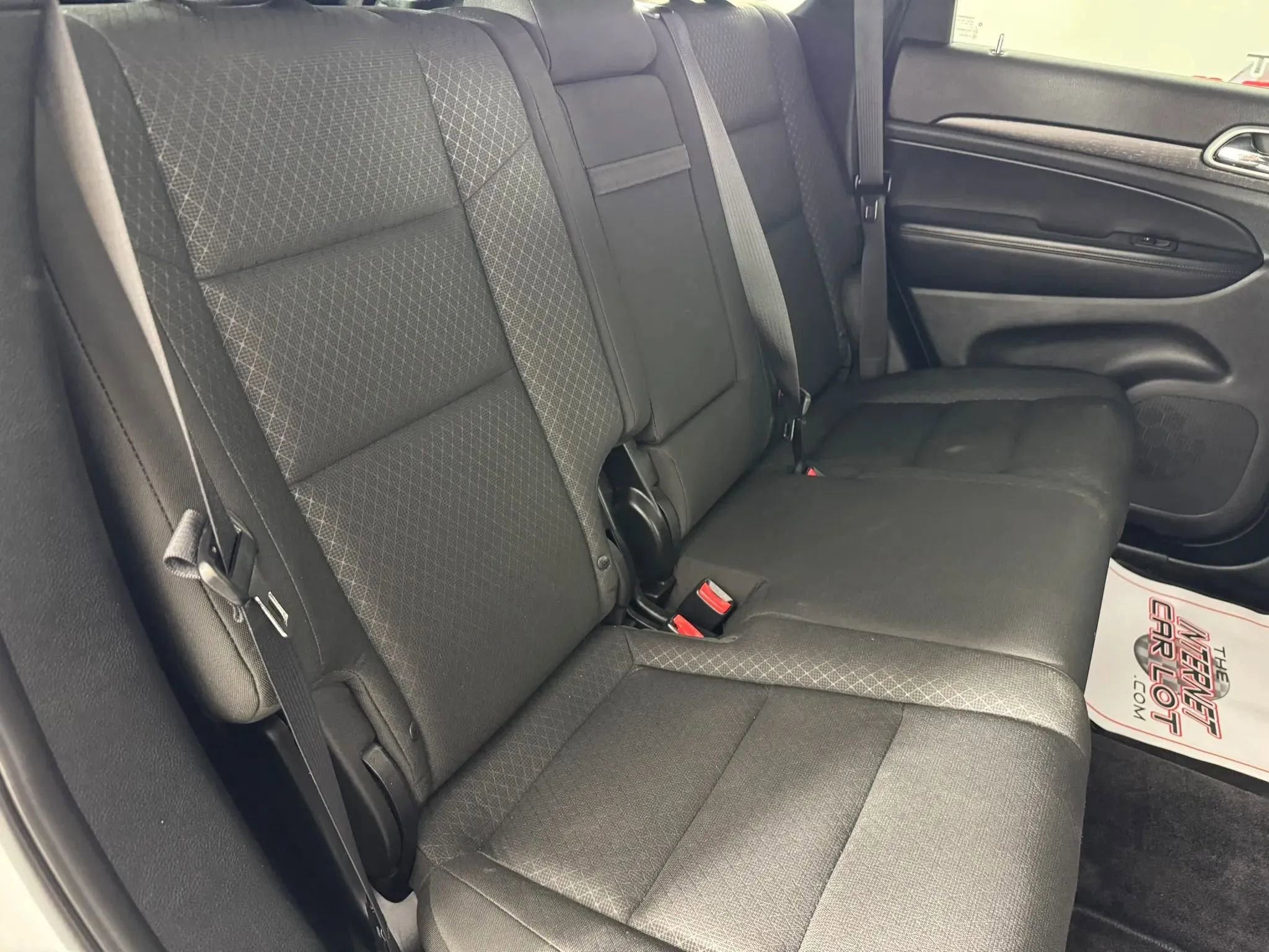 Used 2018 Jeep Grand Cherokee Laredo AWD/4WD image 33