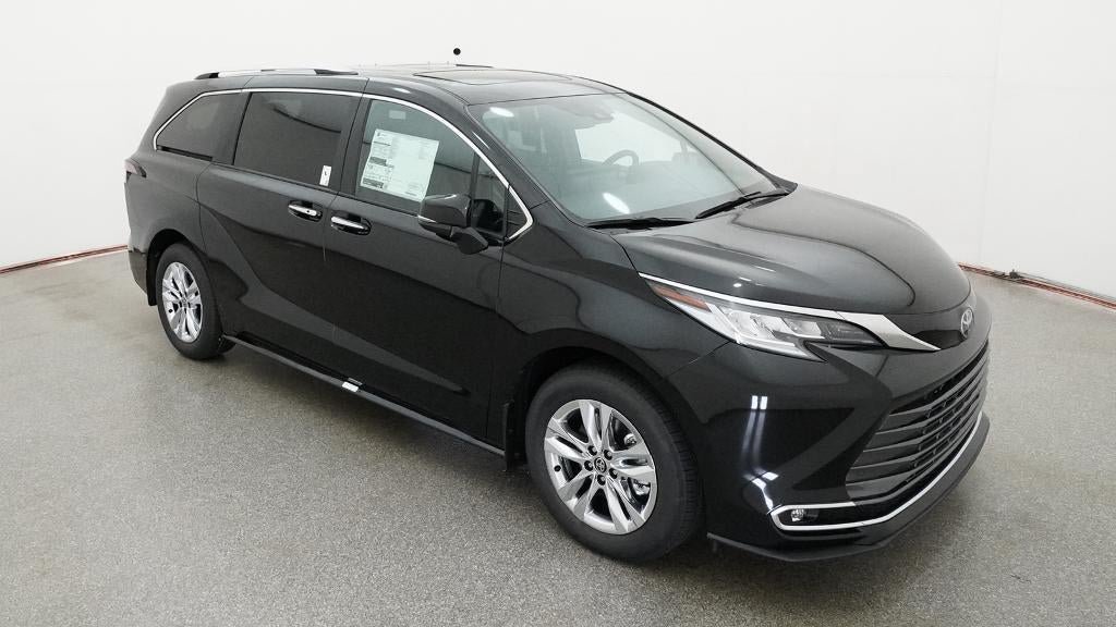New 2026 Toyota Sienna Limited FWD image 13