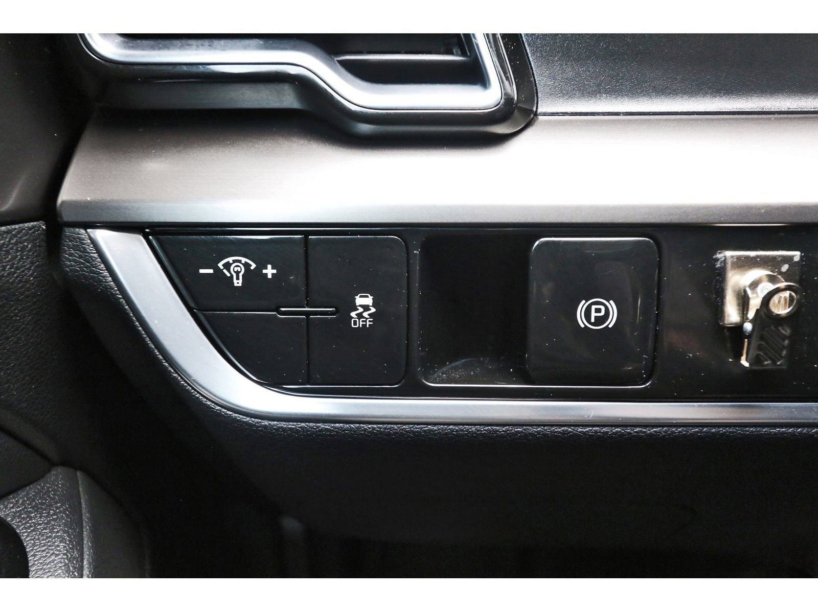 Used 2023 Kia Sportage EX image 22