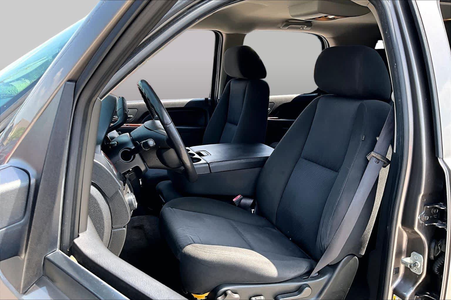 Used 2011 Chevrolet Tahoe LS RWD image 7