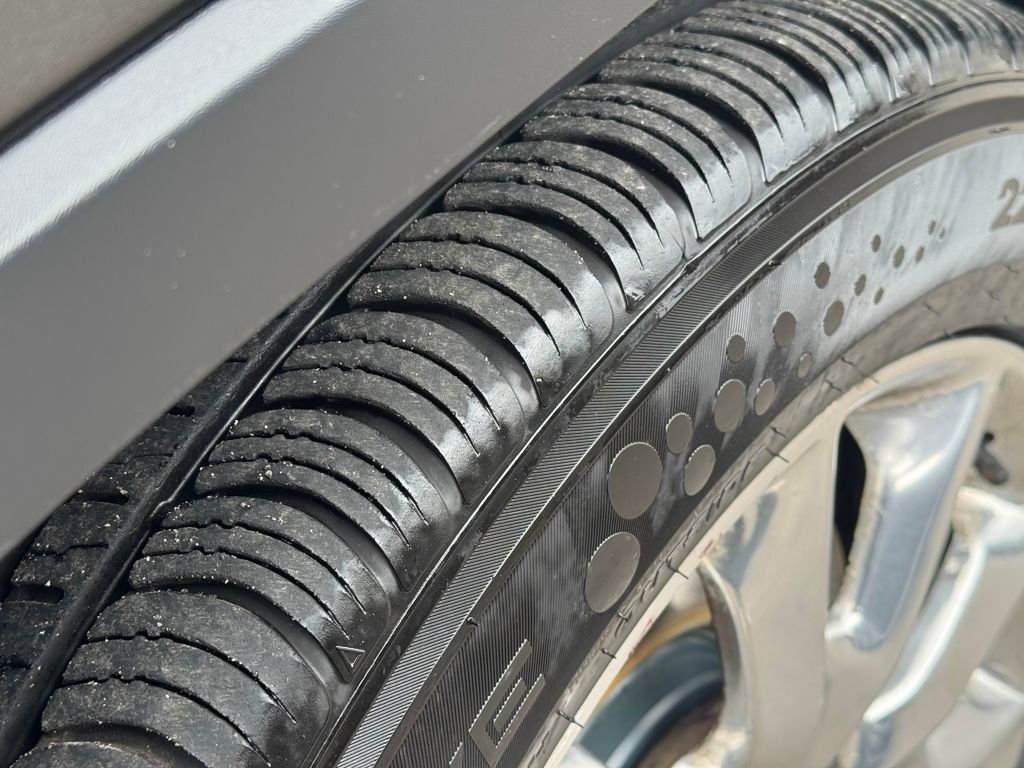 Used 2014 Jeep Cherokee Limited AWD/4WD image 11