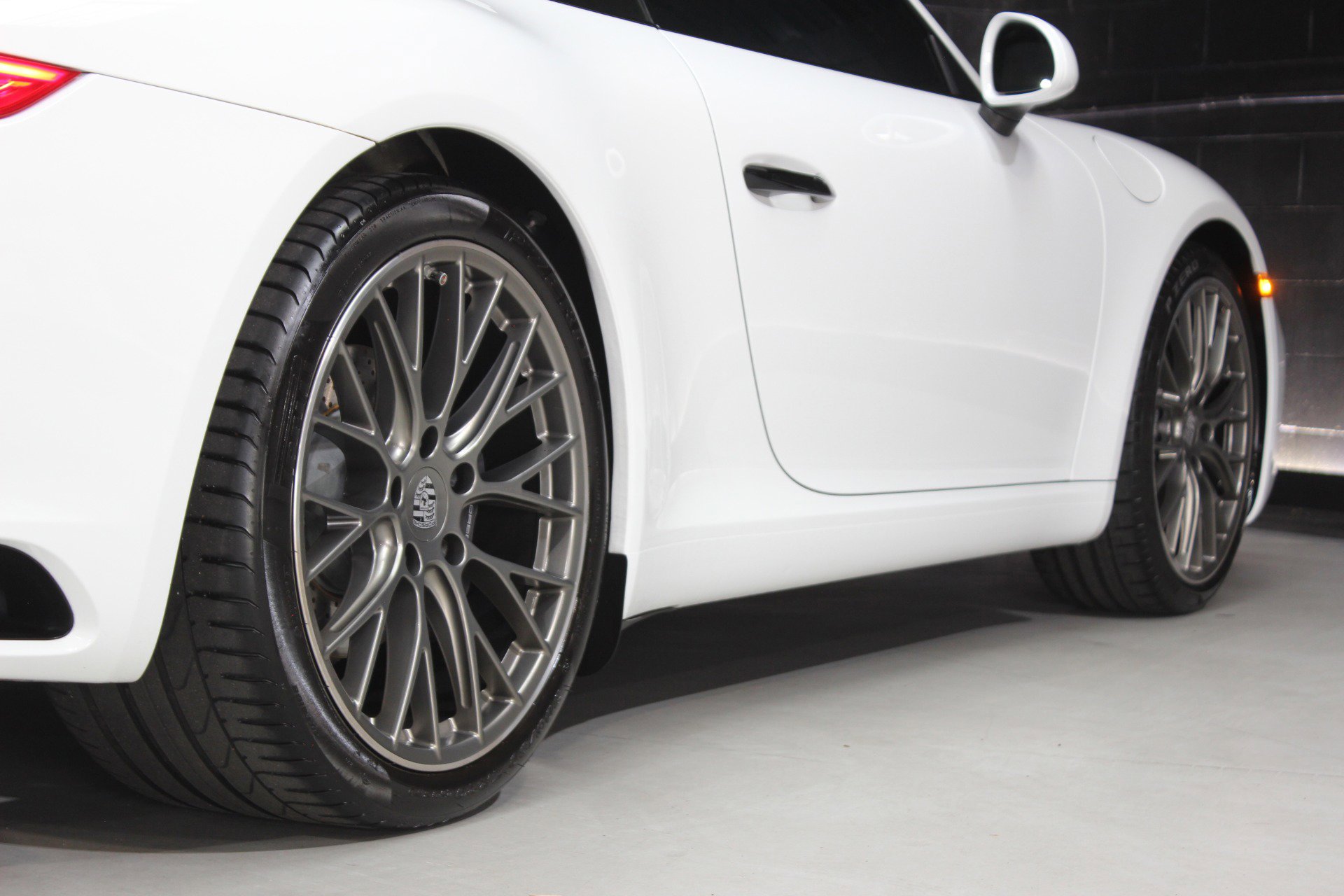 Used 2019 Porsche 911 Carrera RWD image 24