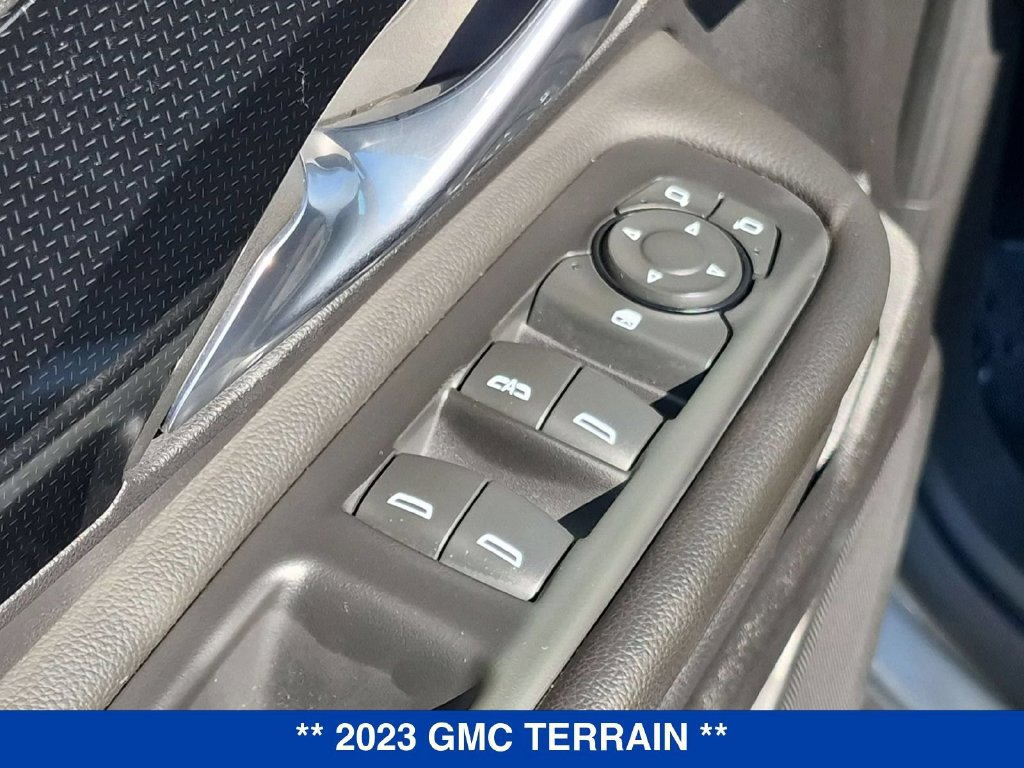 Used 2023 GMC Terrain AT4 AWD/4WD image 11