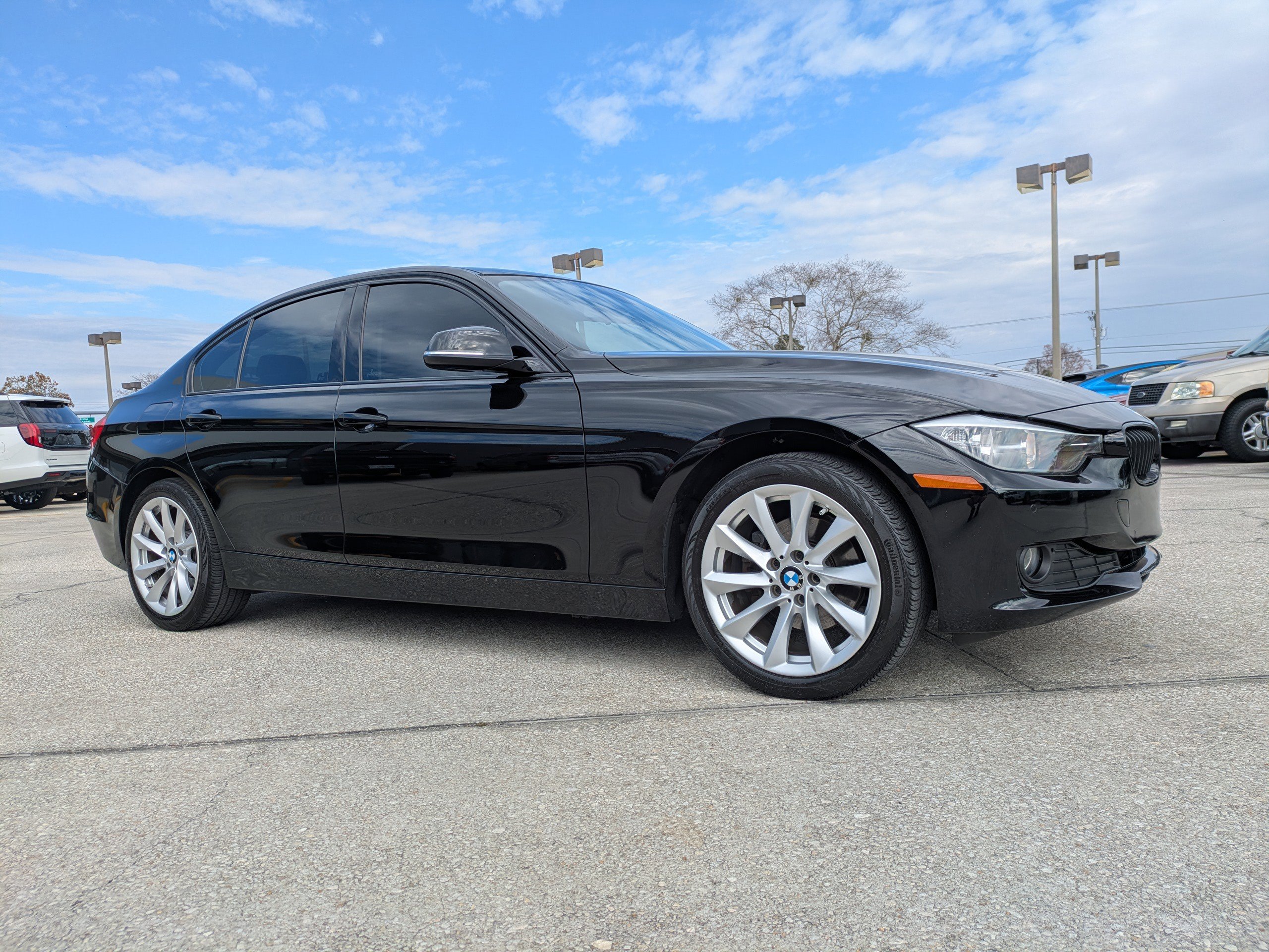 Used 2015 BMW 320i xDrive Sedan image 2