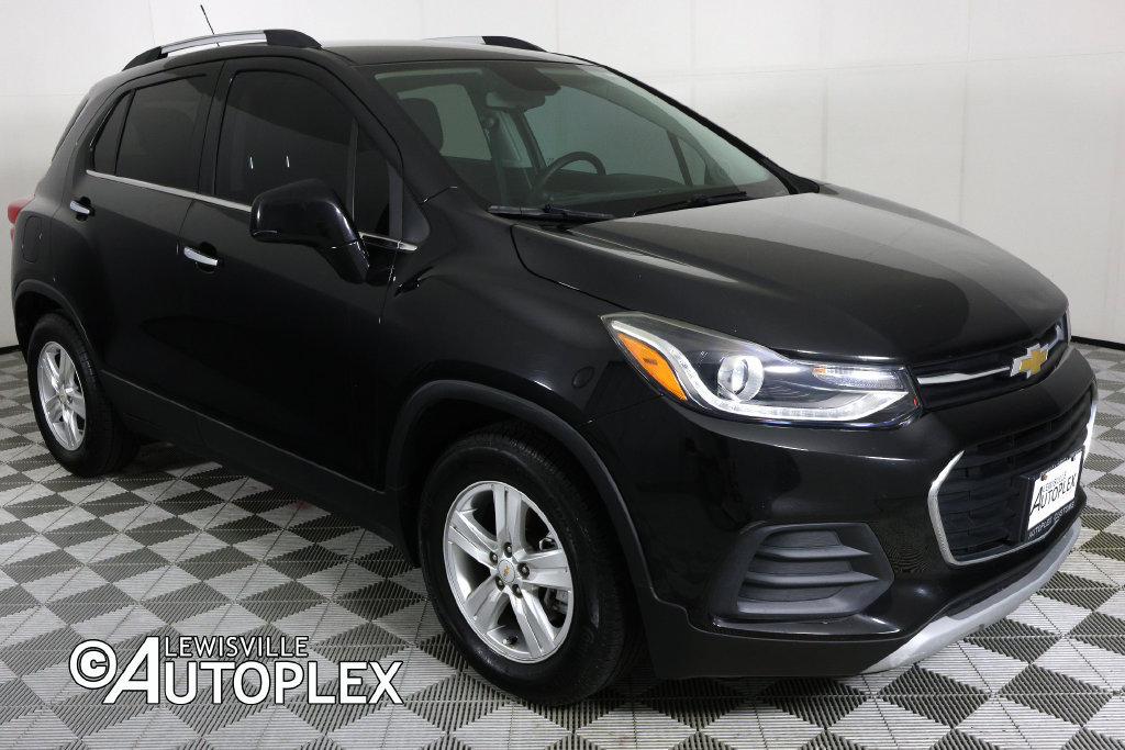 Used 2019 Chevrolet Trax LT w/ LT Convenience Package FWD image 3