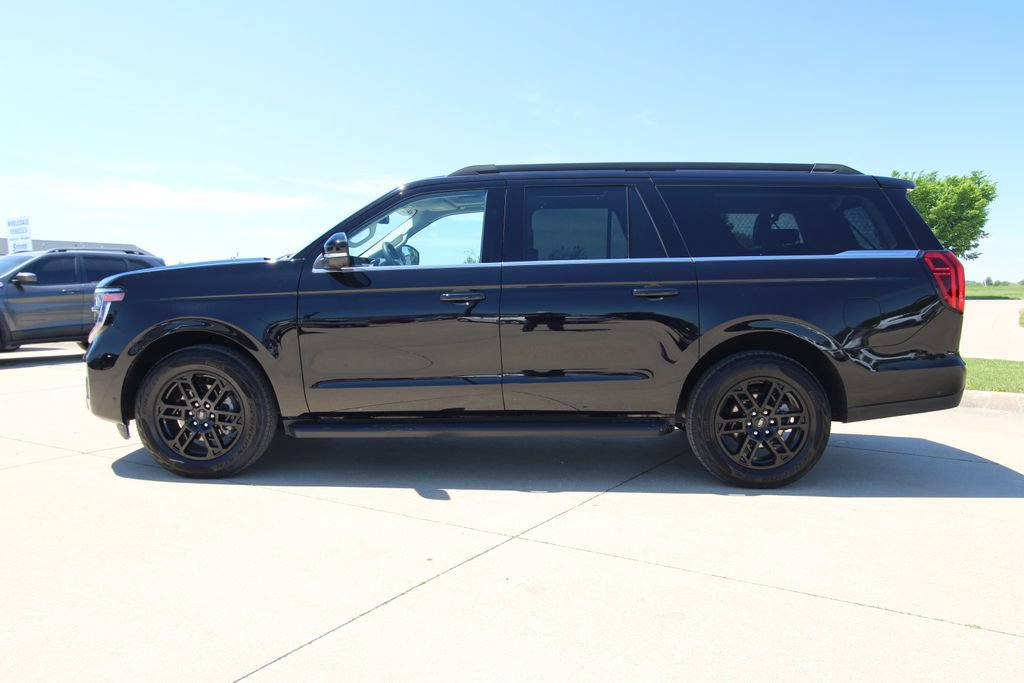 Used 2025 Ford Expedition Max Active AWD/4WD image 18