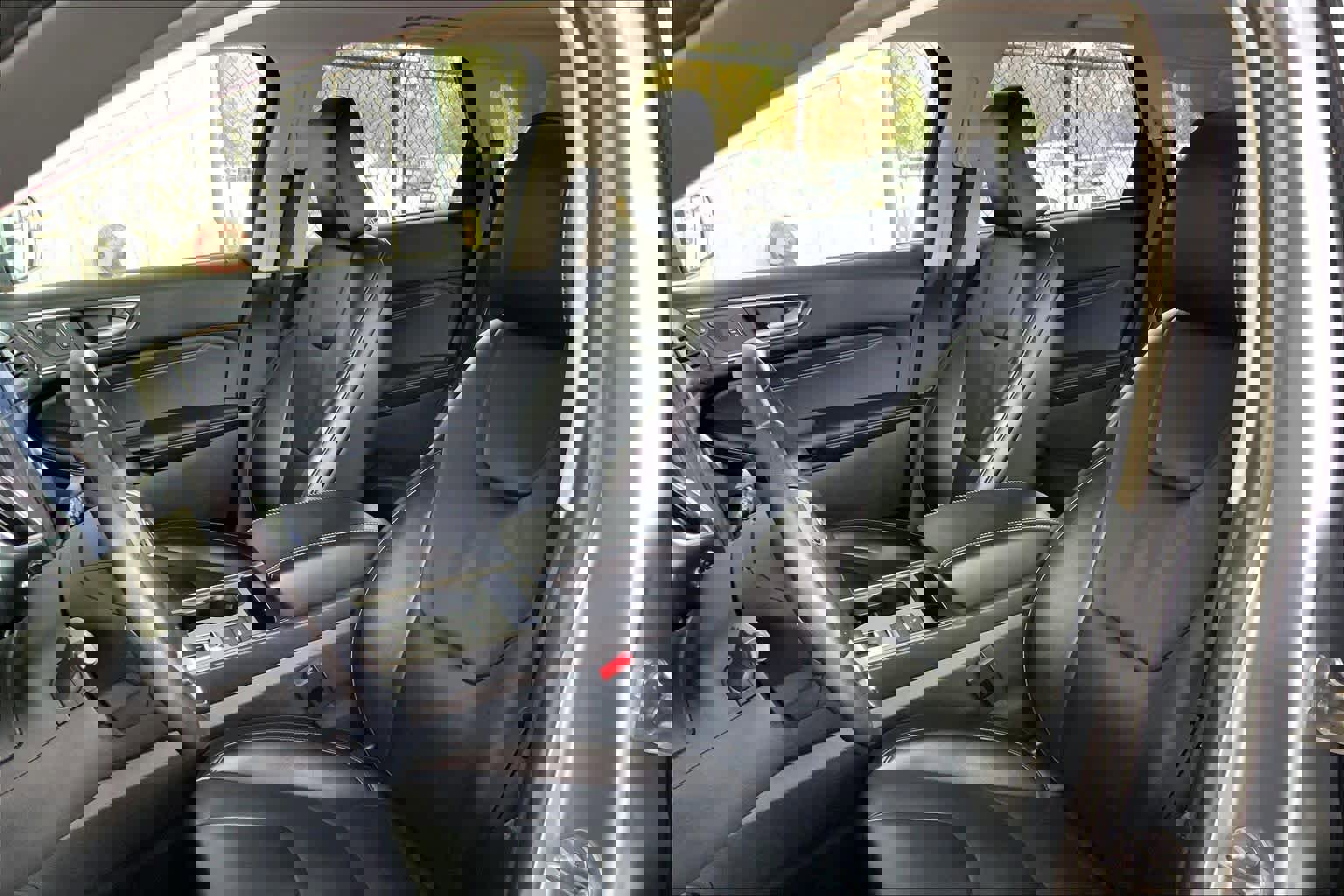 Certified 2022 Ford Edge Titanium image 8