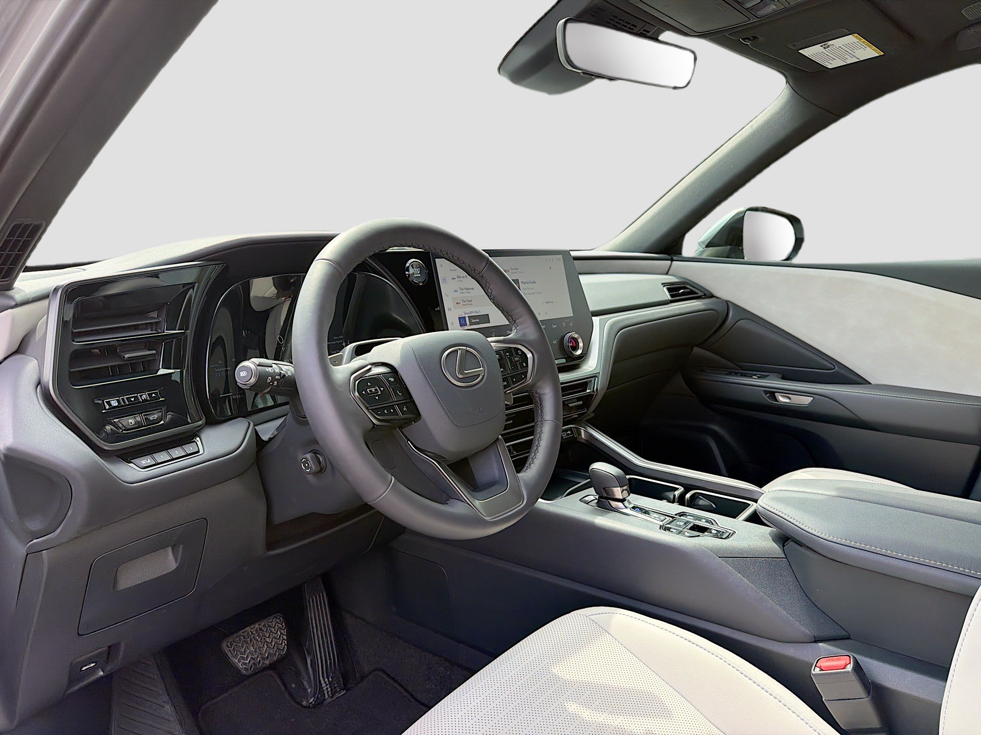 Used 2024 Lexus TX 350 AWD w/ Captains Chair Package image 4