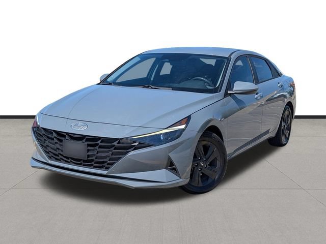Used 2022 Hyundai Elantra SEL w/ Preferred Accessory Package