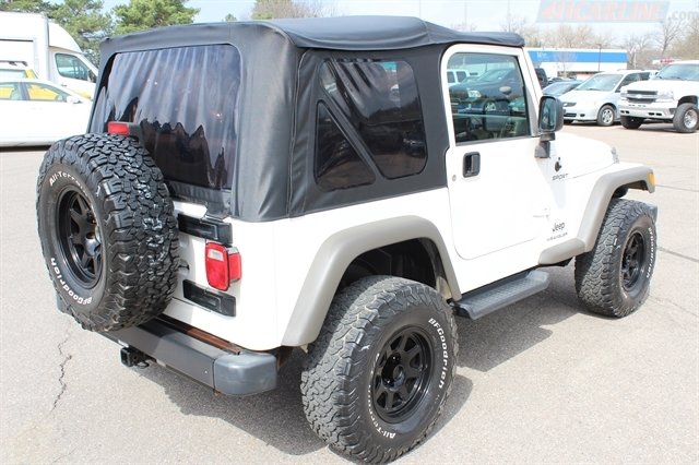 Used 2006 Jeep Wrangler Sport w/ 30" Tire & Wheel Group AWD/4WD image 30