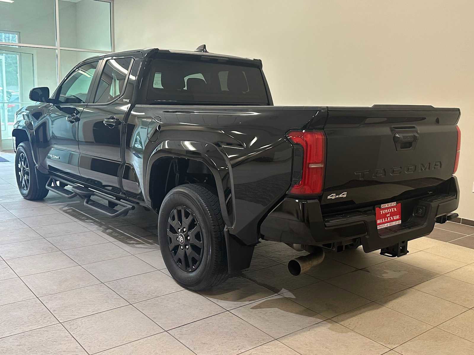 Used 2024 Toyota Tacoma SR5 image 4