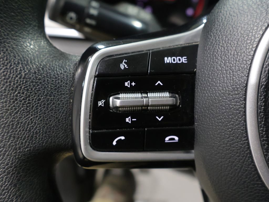 Used 2022 Kia Sorento LX image 33