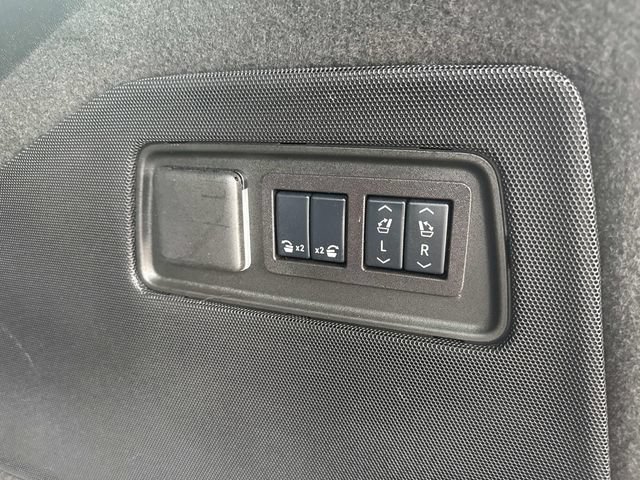 Certified 2026 Cadillac Escalade ESV Platinum Sport AWD/4WD image 27