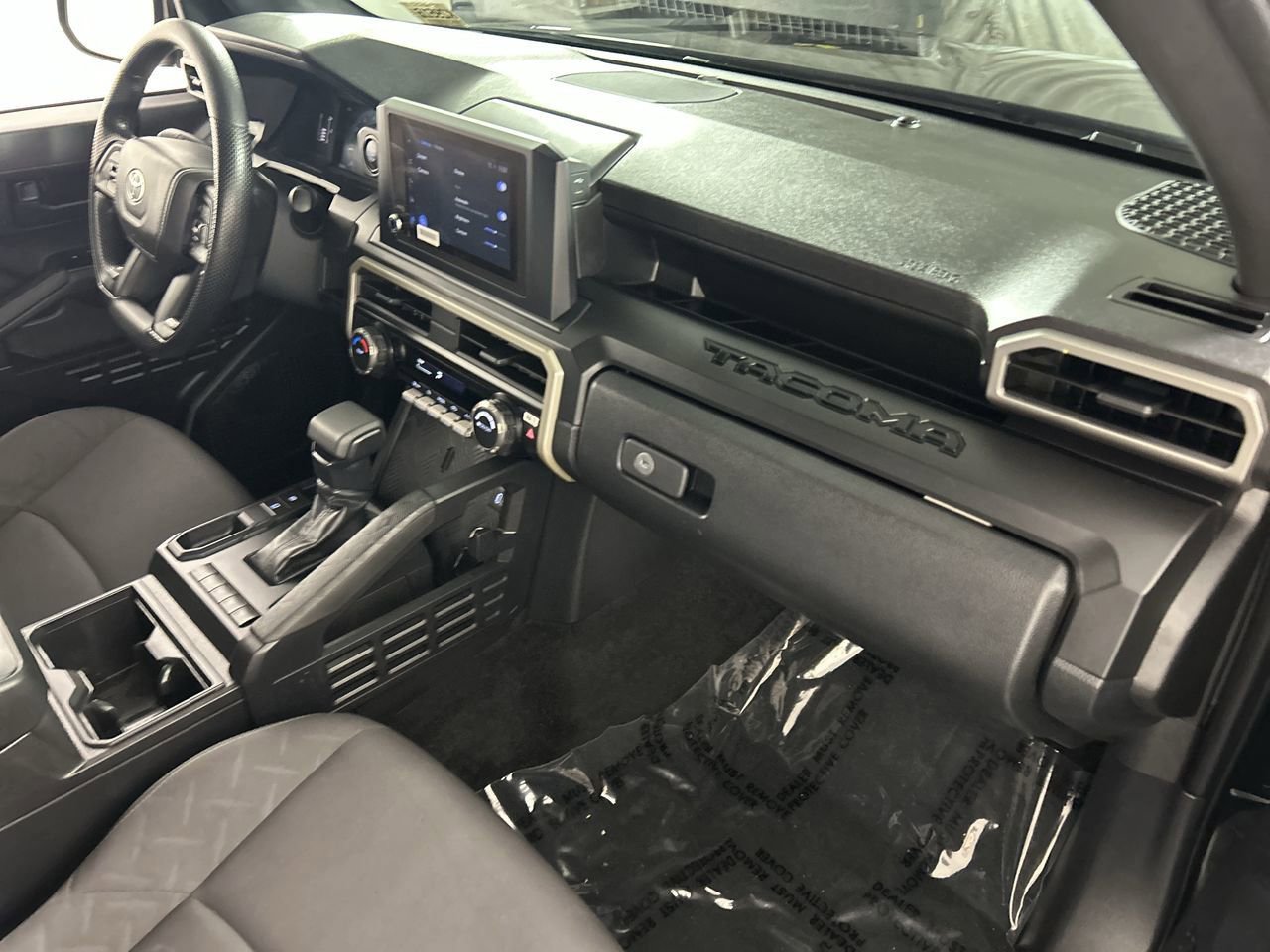 Used 2025 Toyota Tacoma SR image 26