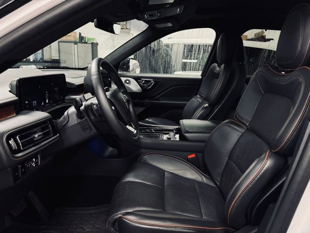 Certified 2025 Lincoln Aviator Black Label image 20