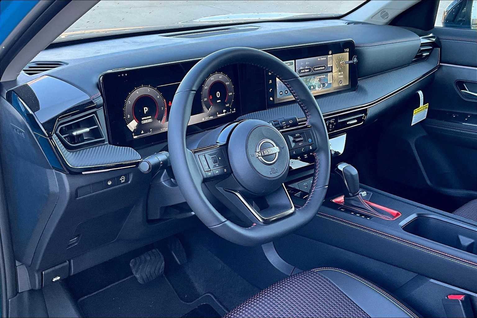 New 2025 Nissan Kicks SR w/ Illumination Package image 8