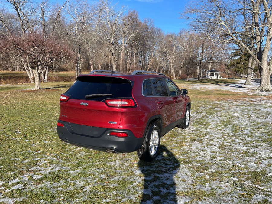 Used 2016 Jeep Cherokee Latitude image 9