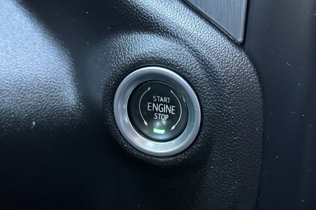 Used 2022 GMC Sierra 3500 Denali w/ Denali Ultimate Package AWD/4WD image 22