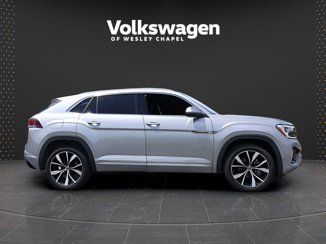 Certified 2024 Volkswagen Atlas Cross Sport SEL Premium R-Line AWD/4WD image 7