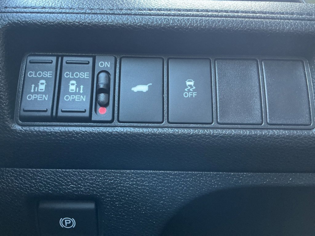 Used 2025 Honda Odyssey Sport-L image 25