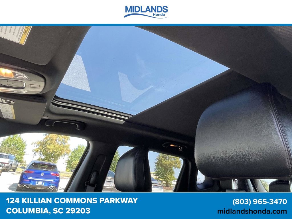 Used 2025 Jeep Compass Latitude w/ Sun & Sound Group AWD/4WD image 16