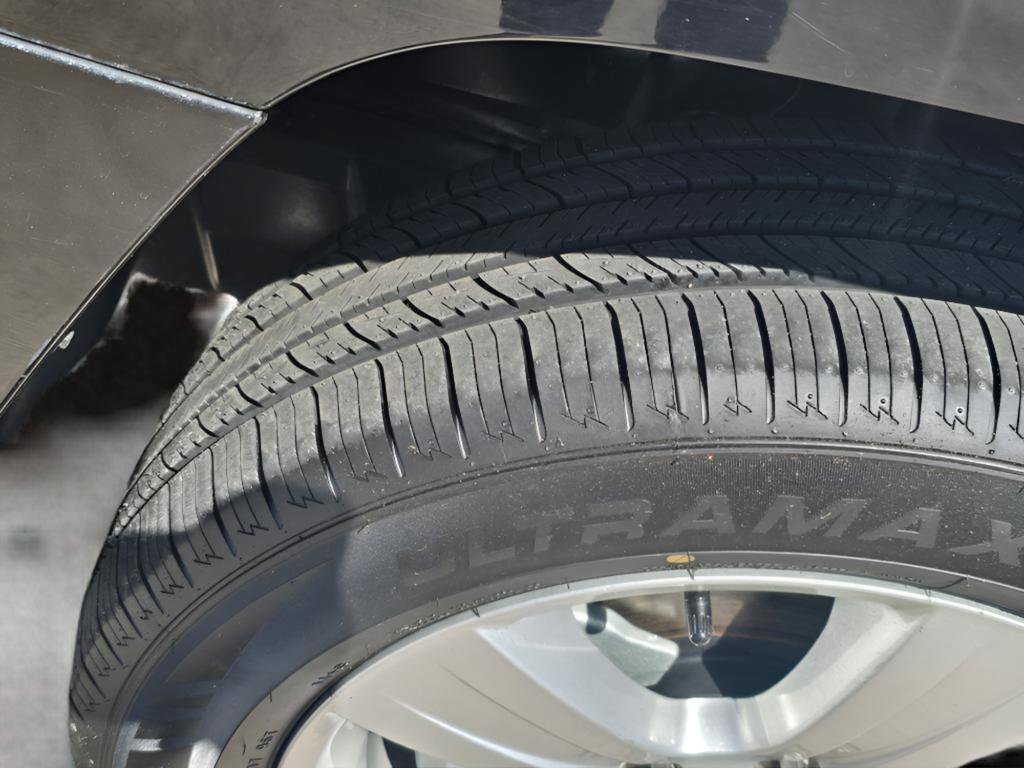 Used 2014 Jeep Patriot Latitude FWD image 36