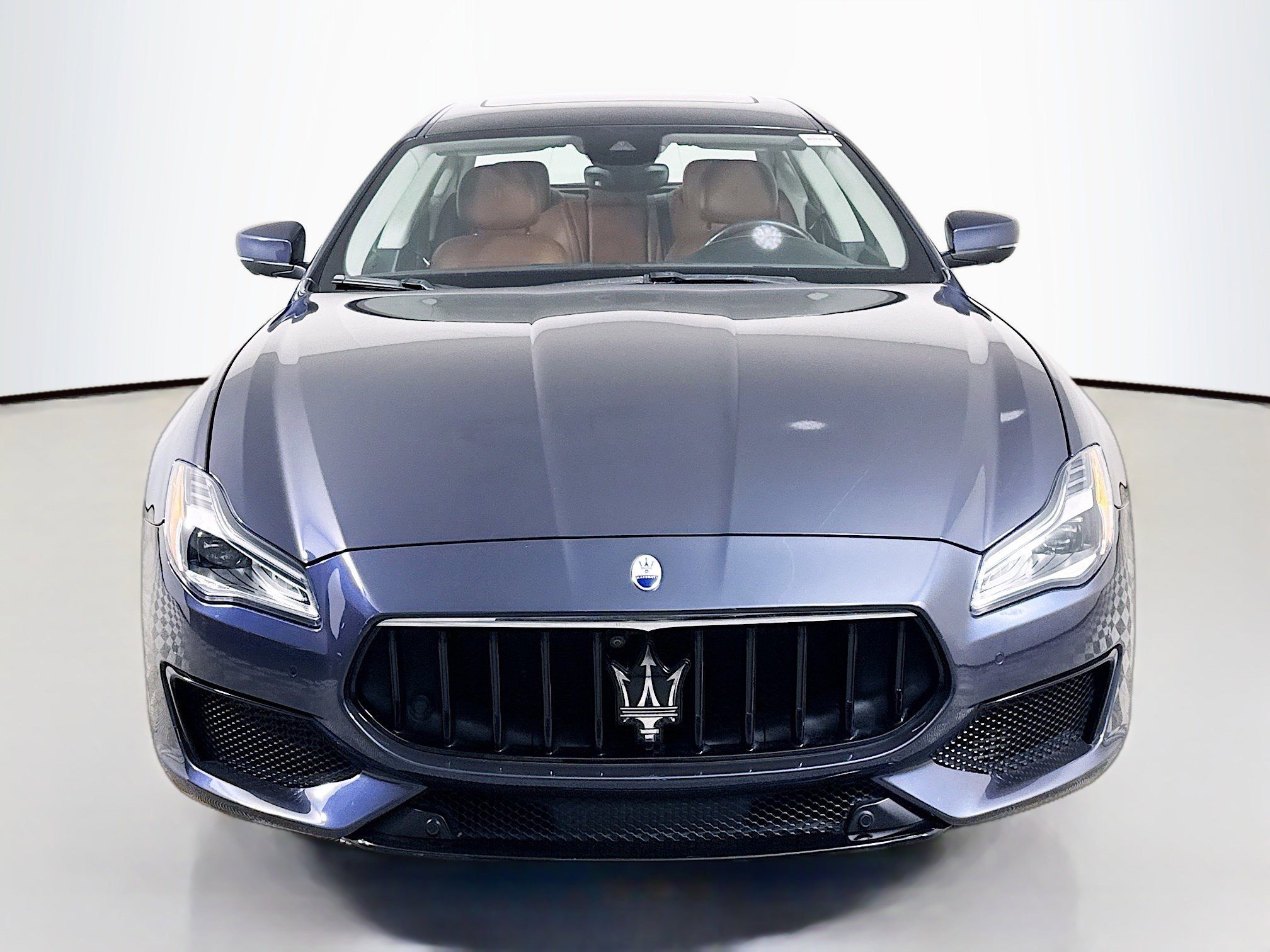 Used 2022 Maserati Quattroporte Modena Q4 image 2