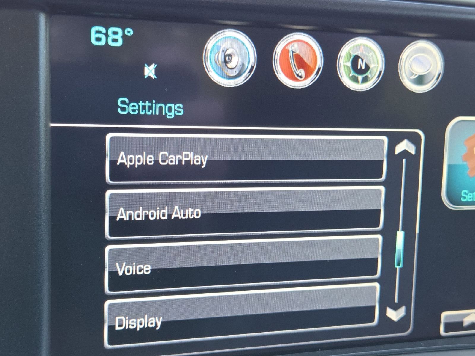 Used 2017 GMC Sierra 1500 SLT w/ SLT Premium Package image 4