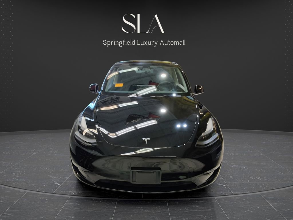 Used 2023 Tesla Model Y Long Range AWD/4WD image 3