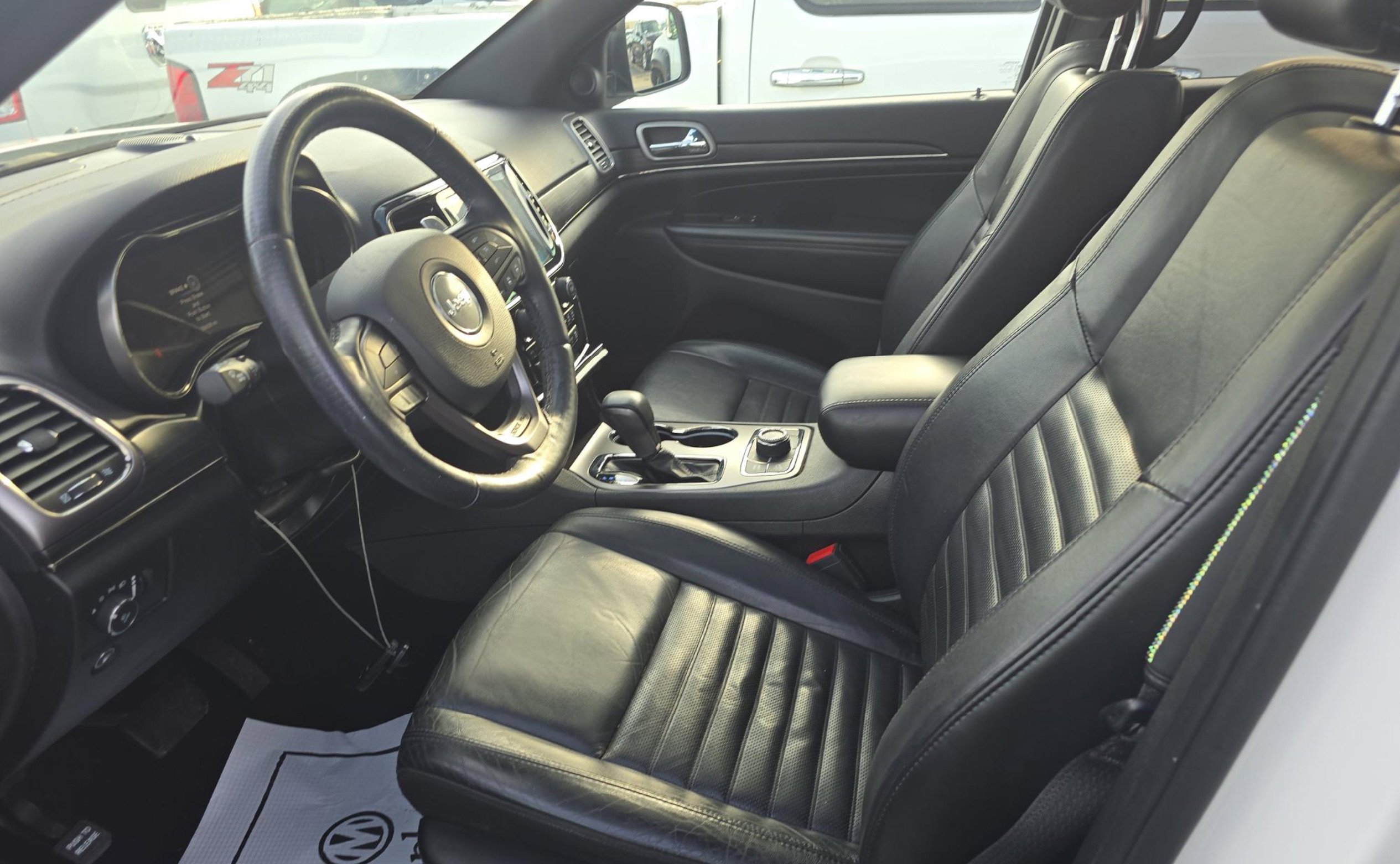 Used 2020 Jeep Grand Cherokee Limited X image 6