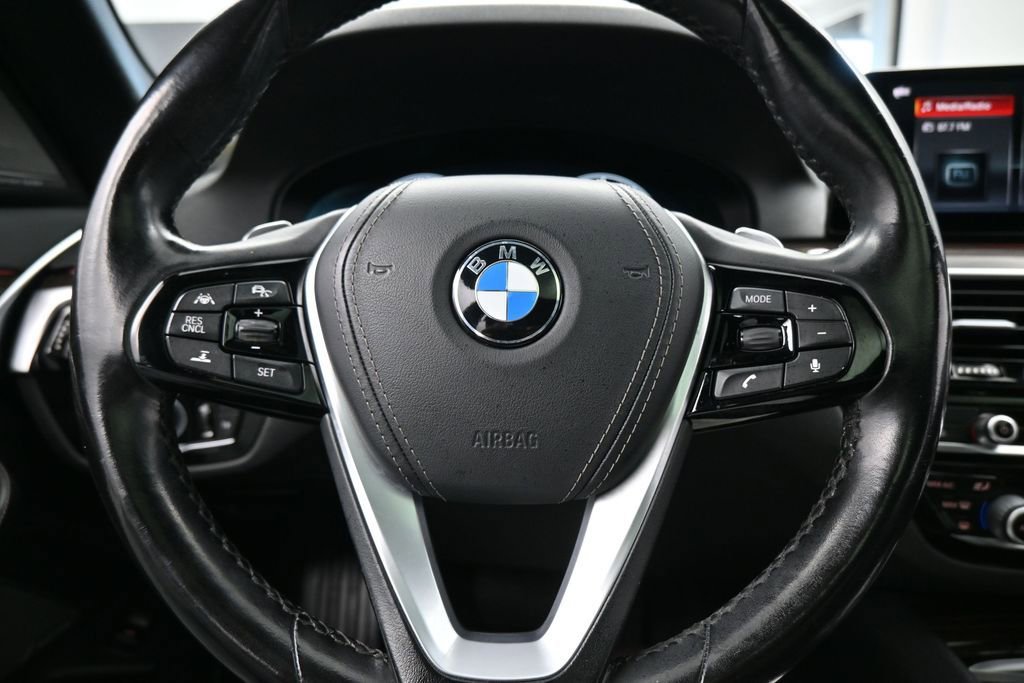 Used 2019 BMW 530i w/ Premium Package RWD image 39