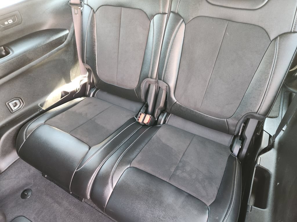 Used 2023 Jeep Grand Cherokee L Laredo AWD/4WD image 27