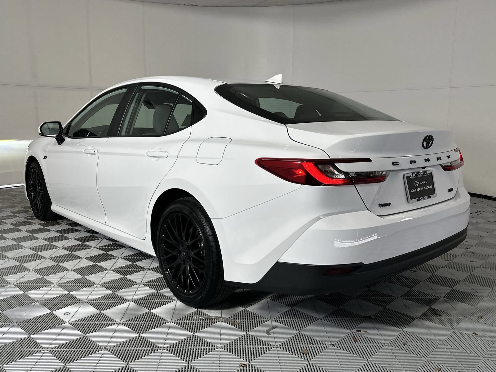 Used 2026 Toyota Camry LE FWD image 6