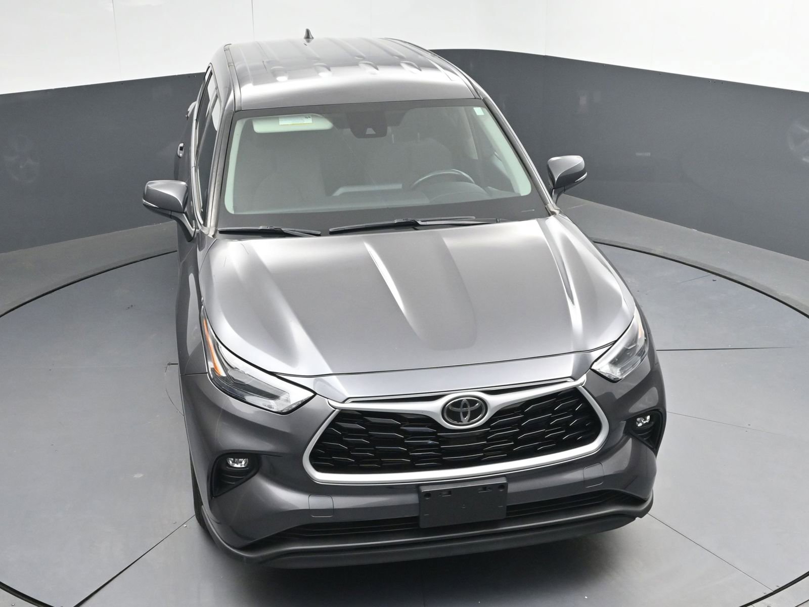 Used 2022 Toyota Highlander LE image 31