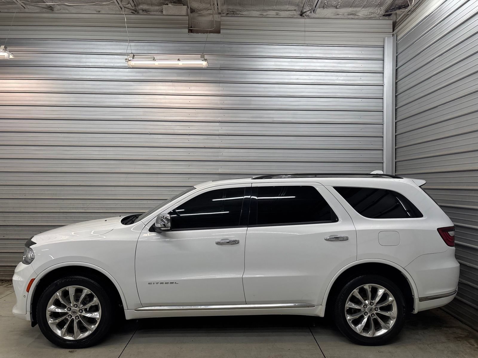 Used 2021 Dodge Durango Citadel w/ Technology Group AWD/4WD image 8