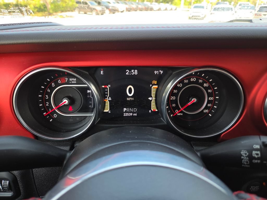 Certified 2021 Jeep Wrangler Unlimited Rubicon w/ Dual Top Group AWD/4WD image 36
