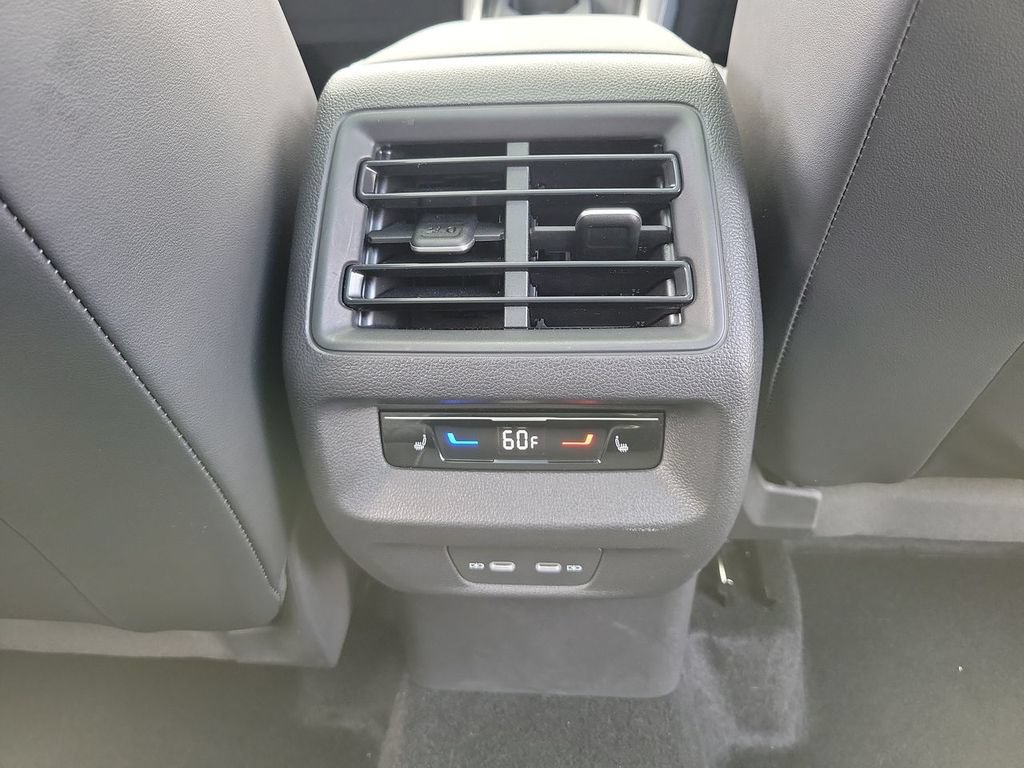 Used 2025 Volkswagen Tiguan SEL R-Line AWD/4WD image 22