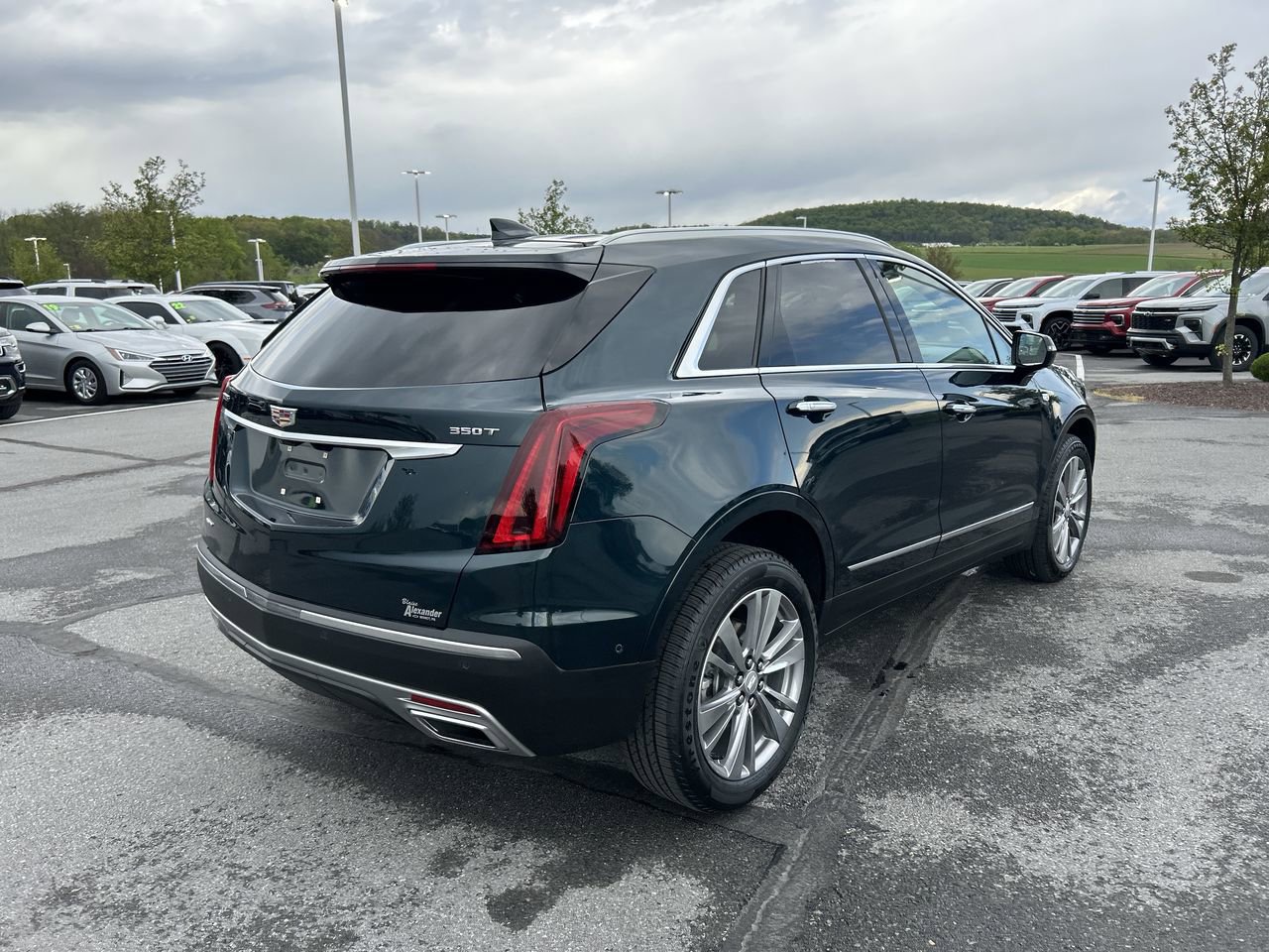 Used 2024 Cadillac XT5 Premium Luxury w/ Technology Package AWD/4WD image 7