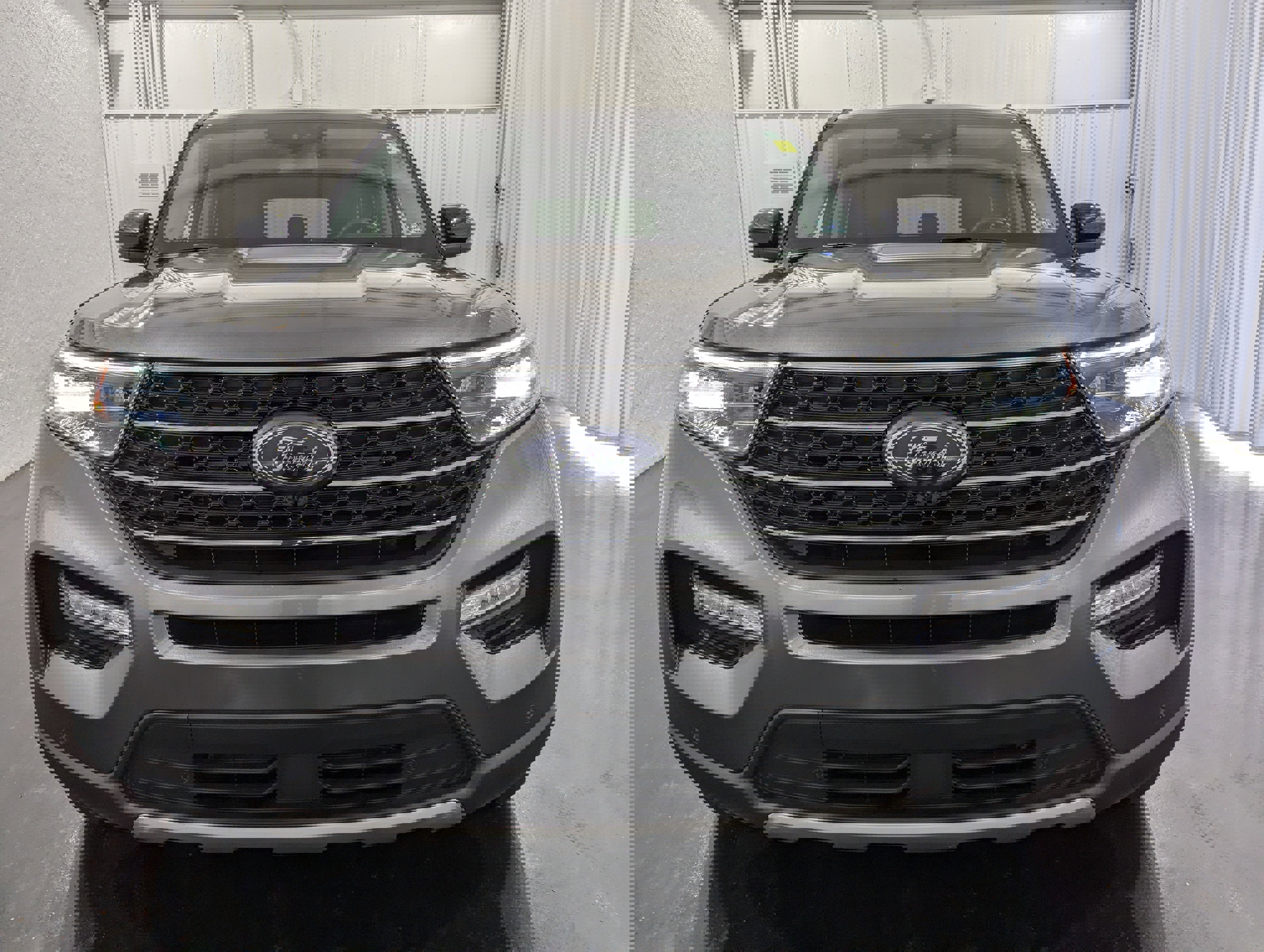 Used 2023 Ford Explorer XLT w/ Equipment Group 202A image 4