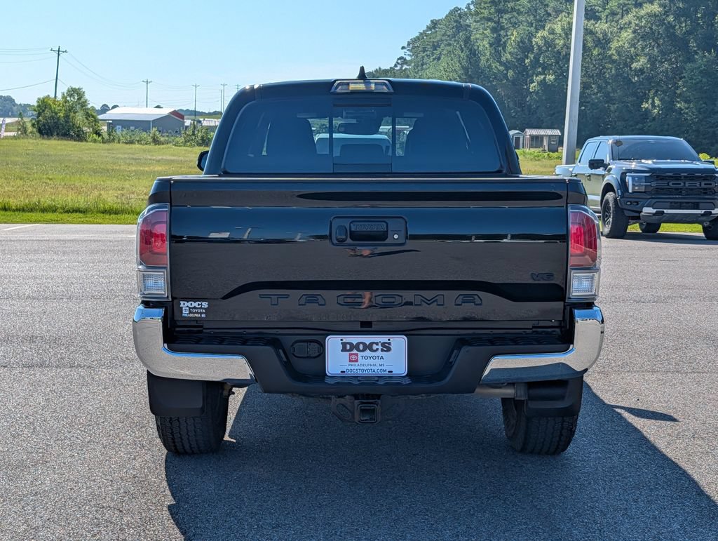 Used 2023 Toyota Tacoma TRD Off-Road AWD/4WD image 4