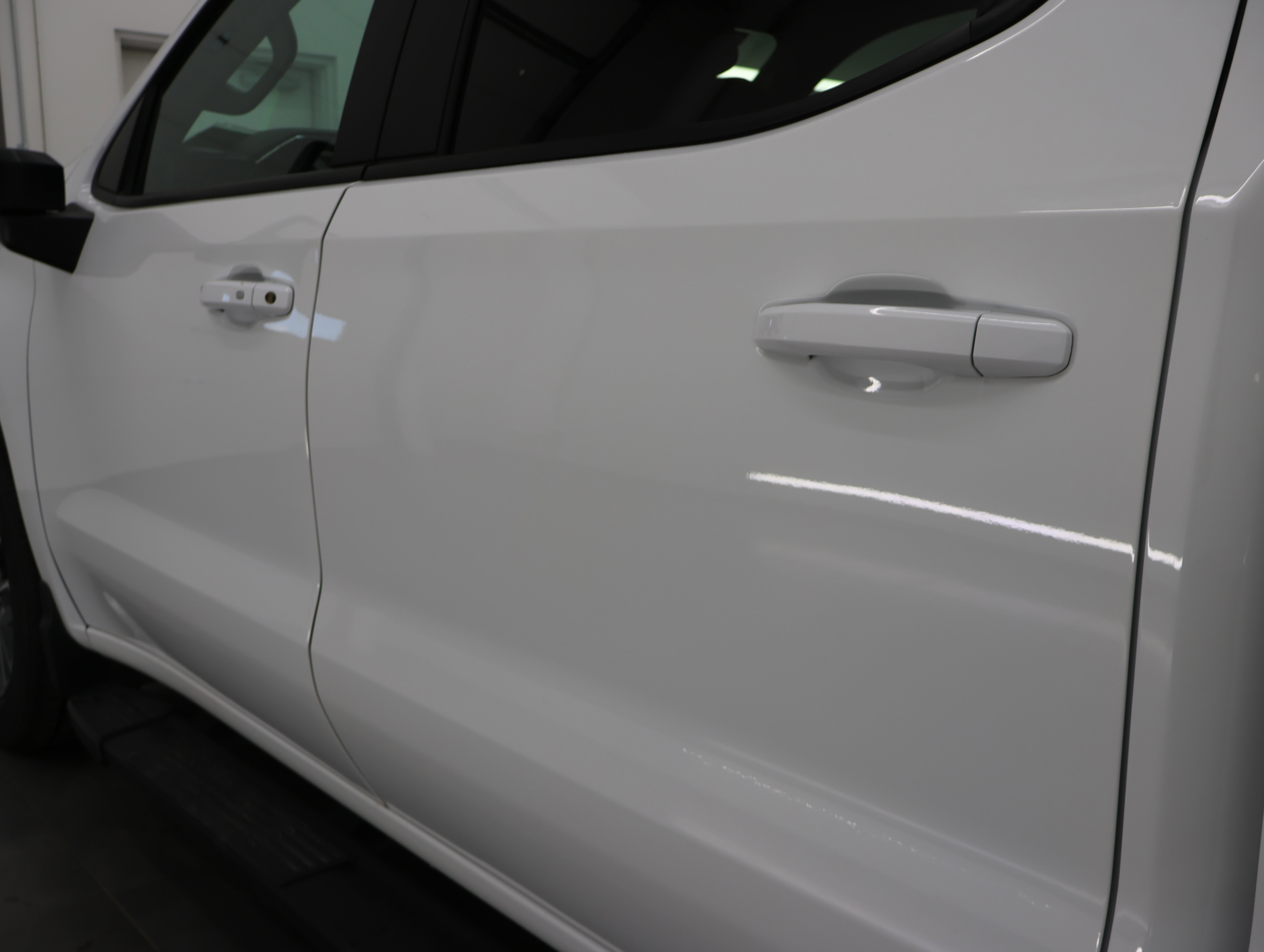 Used 2023 Chevrolet Silverado 1500 RST AWD/4WD image 30