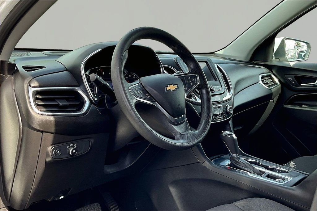 Used 2020 Chevrolet Equinox LT FWD image 17