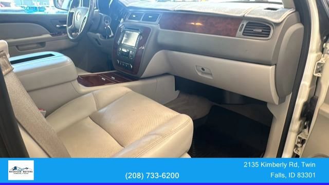 Used 2014 Chevrolet Suburban LTZ AWD/4WD image 40